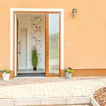 4 Bedroom Stunning In * Клюц