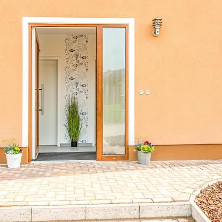 4 Bedroom Amazing In * クリュツ