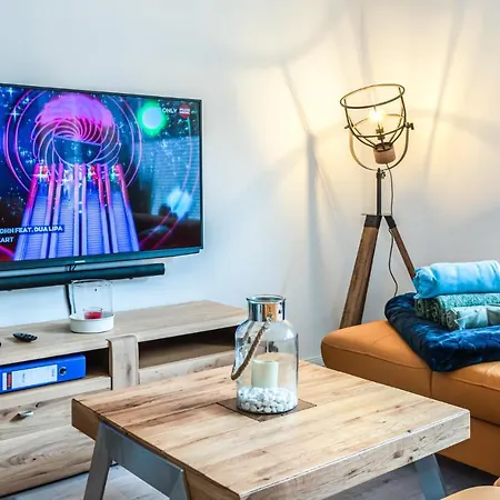 4 Bedroom Amazing In クリュツ