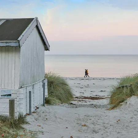 4 Bedroom Amazing In 別荘